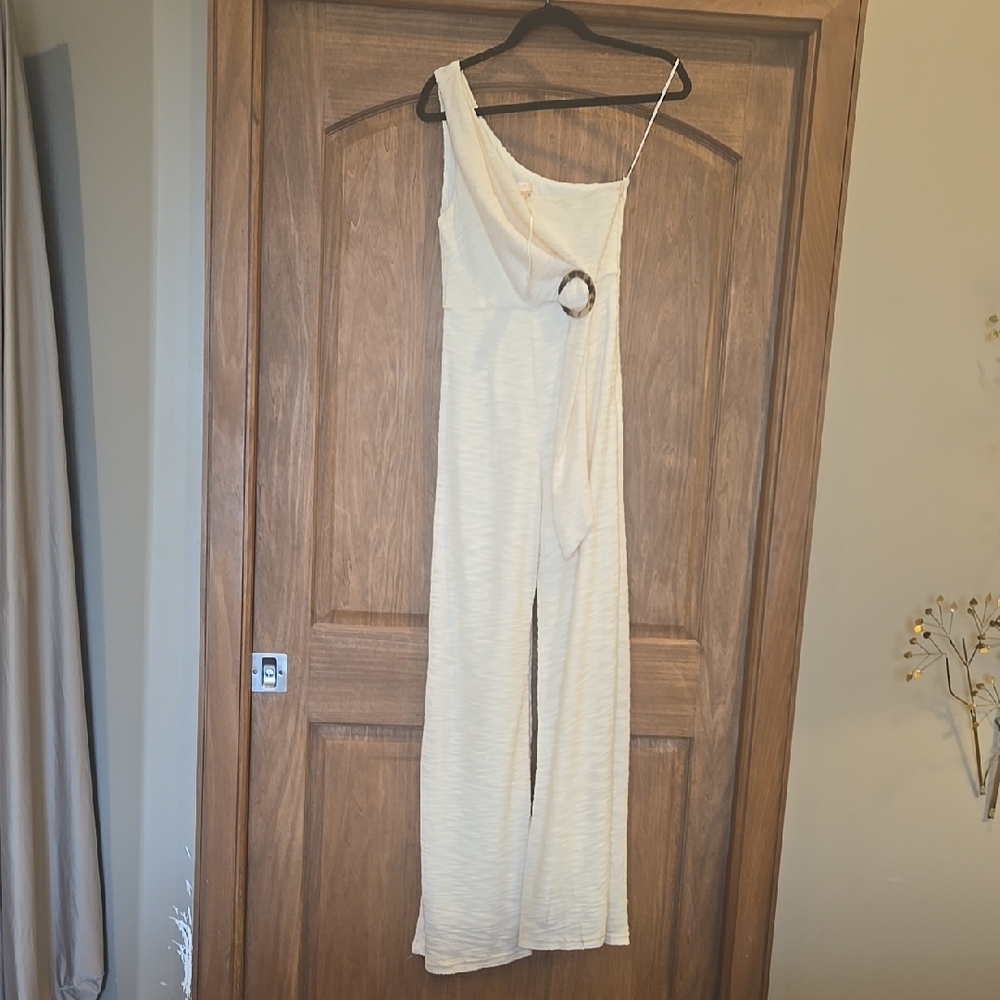 Luxxel Cream One-Shoulder Wide-Leg Jumpsuit with Ring Detail